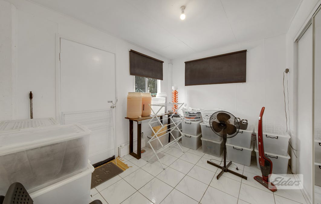 8 Perth Street, West Gladstone, QLD, 4680 - Image 10