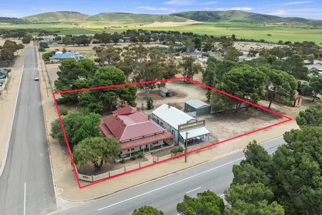17-19 Frances Terrace — photo from Elders Real Estate Clare Valley and Balaklava