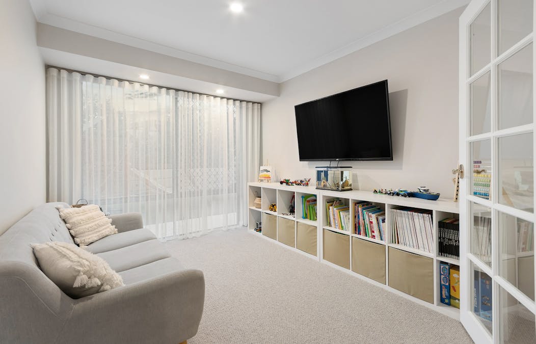 4 Blyth Close, Warnbro, WA, 6169 - Image 11