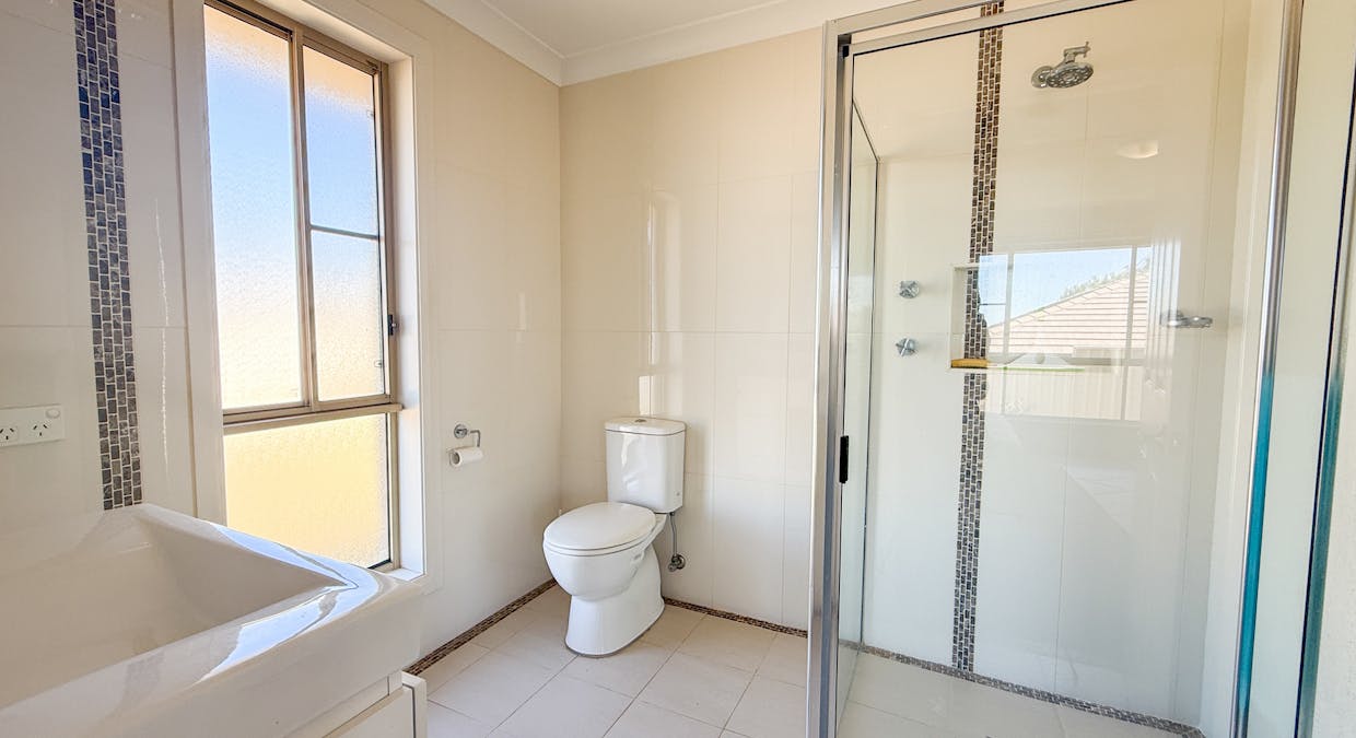 22 Rosewood Avenue, Parkes, NSW, 2870 - Image 15