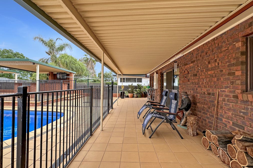 11 Lamrock Street, Cobar, NSW, 2835 - Image 17