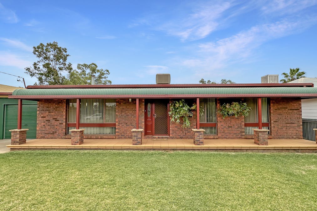 11 Lamrock Street, Cobar, NSW, 2835 - Image 2