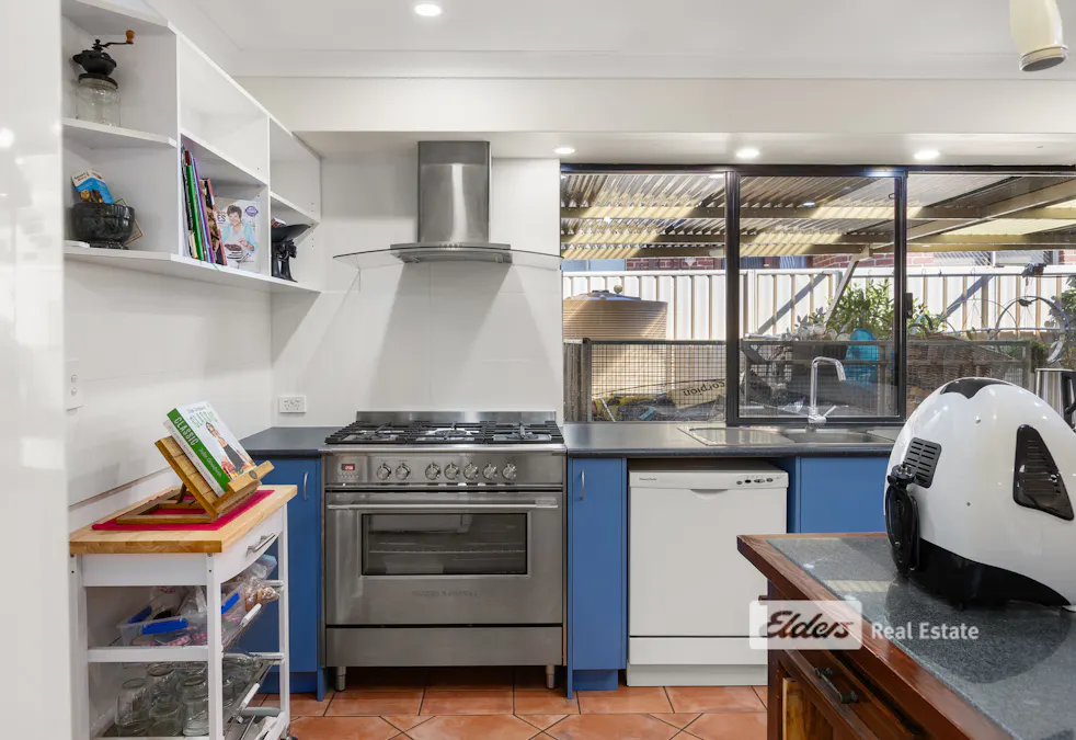 13 Galway Boulevard, Australind, WA, 6233 - Image 6