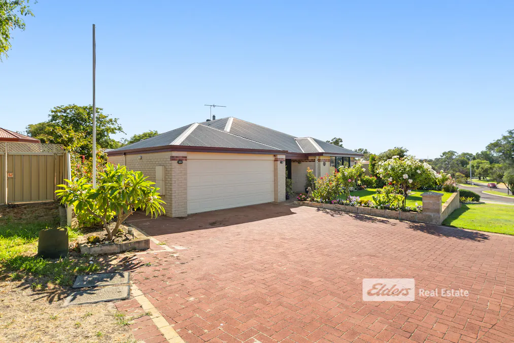 13 Galway Boulevard, Australind, WA, 6233 - Image 2