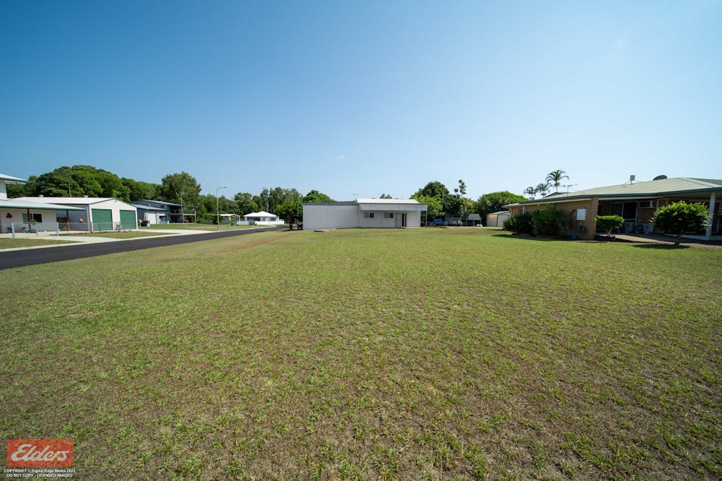 11 Taylor Street, Kurrimine Beach, QLD, 4871 - Image 13