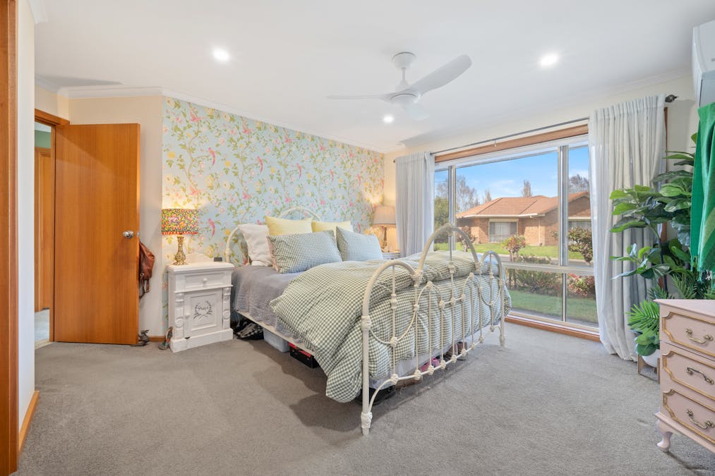 4 Glenmont Crescent, Mount Gambier, SA, 5290 - Image 5