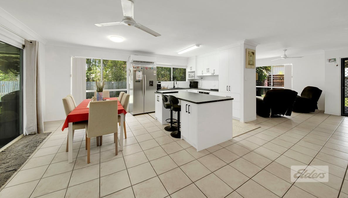 27 Saxonvale Court, New Auckland, QLD, 4680 - Image 3