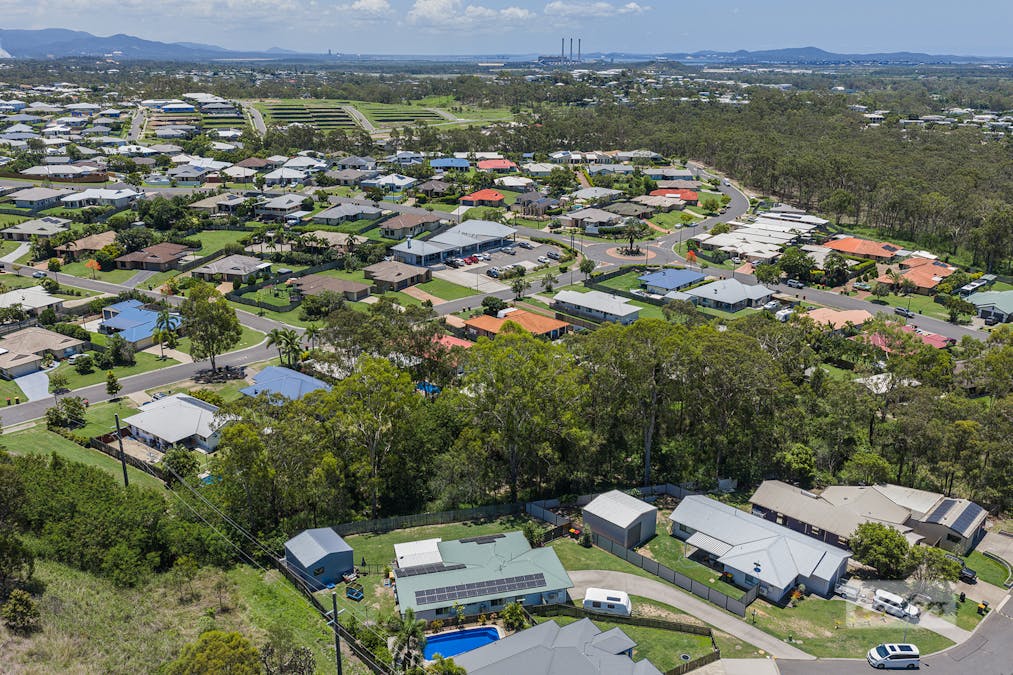 27 Saxonvale Court, New Auckland, QLD, 4680 - Image 15