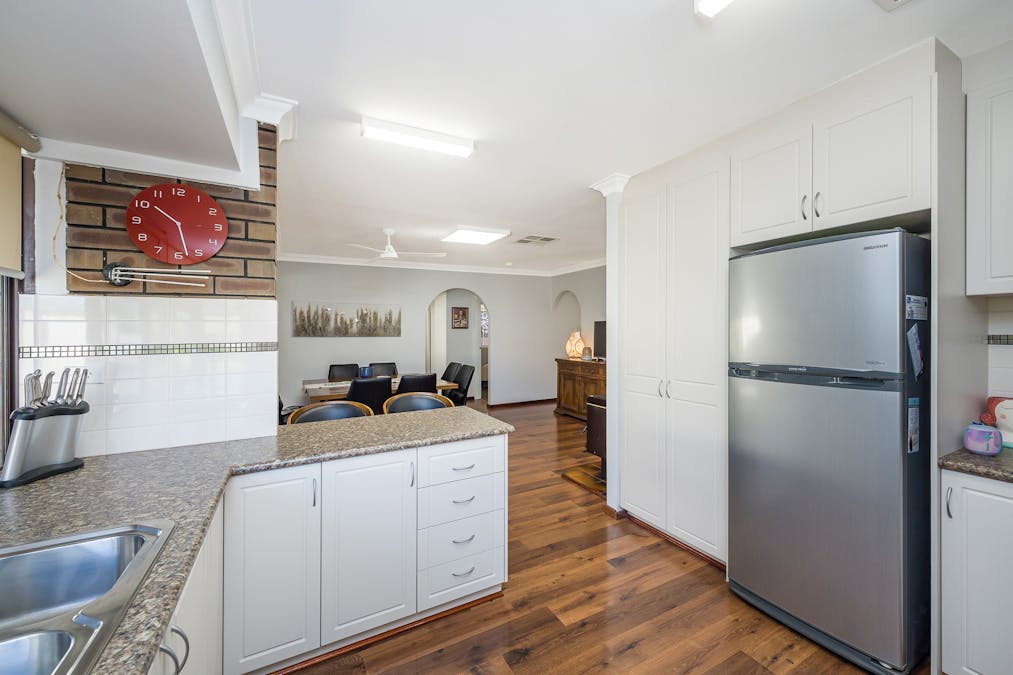 15 Doctors Drive, Northam, WA, 6401 - Image 11
