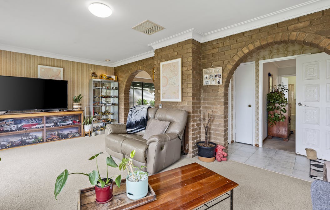 1 Hart Street, Euroa, VIC, 3666 - Image 4