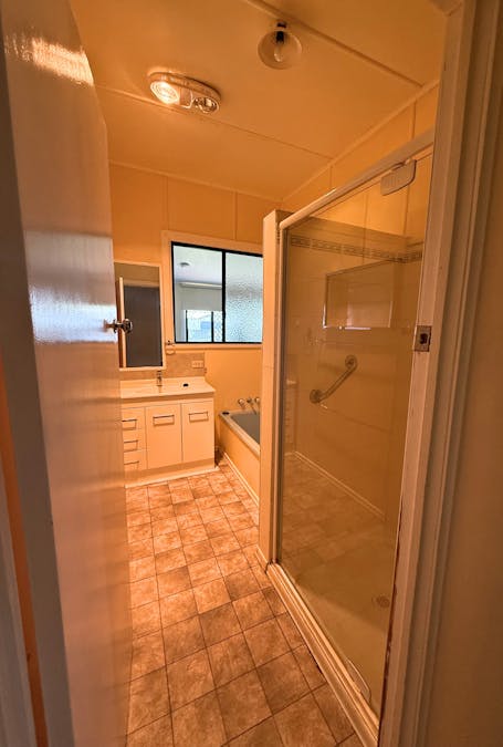 18 Nicholson Street, Dalby, QLD, 4405 - Image 4