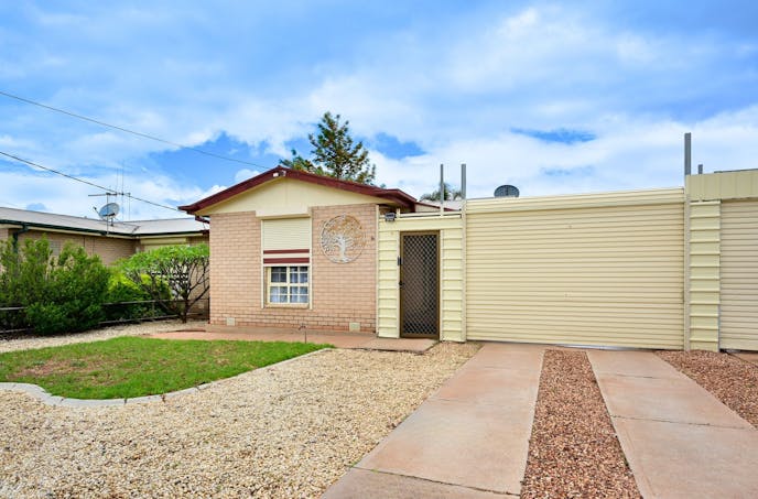 35 Wainwright Street, Whyalla Stuart, SA, 5608 - Image 1