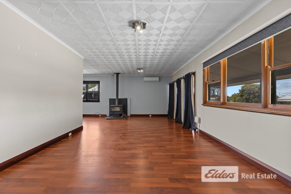 74 Ogden Street, Collie, WA, 6225 - Image 8