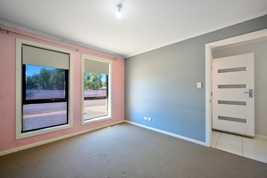 15 Dawn Street, Whyalla Stuart, SA, 5608 - Image 9