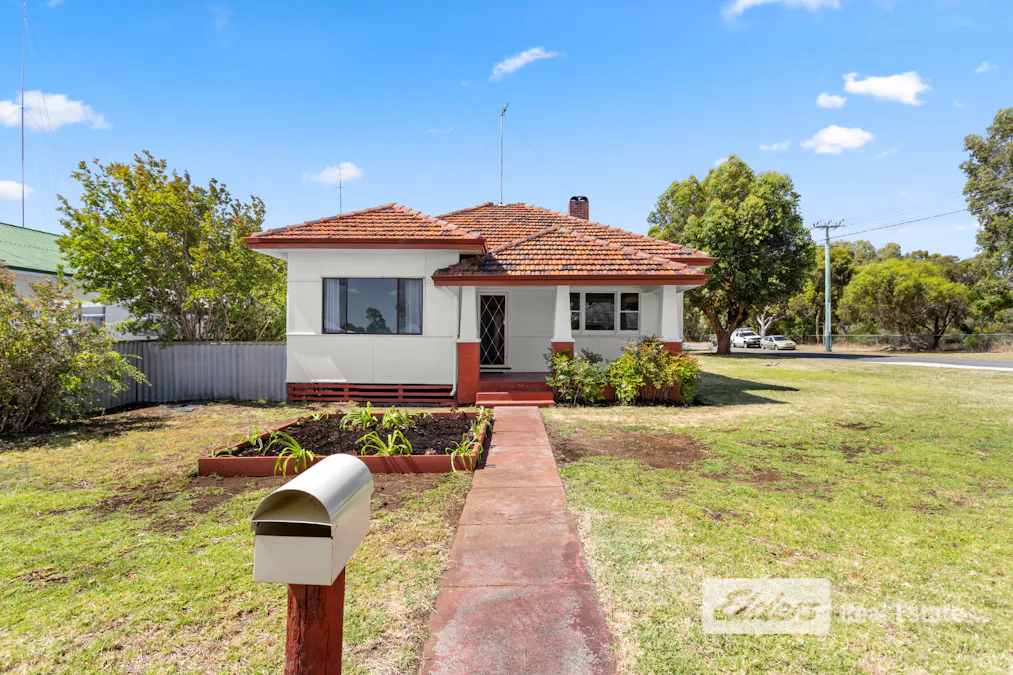 32 Uduc Road, Harvey, WA, 6220 - Image 1