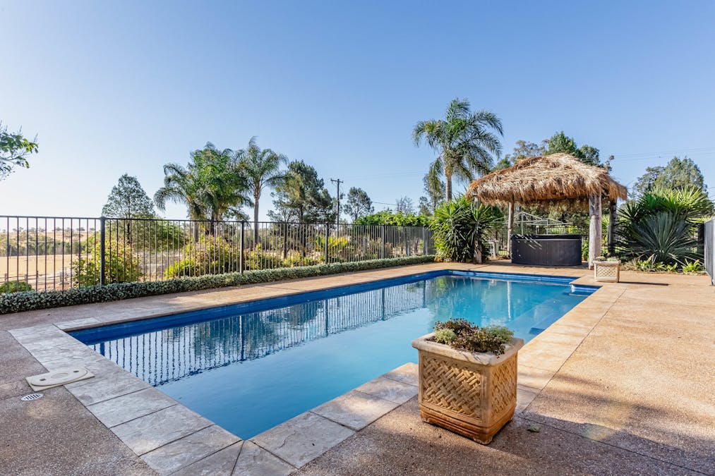 17R Kurrajong Drive, Dubbo, NSW, 2830 - Image 31