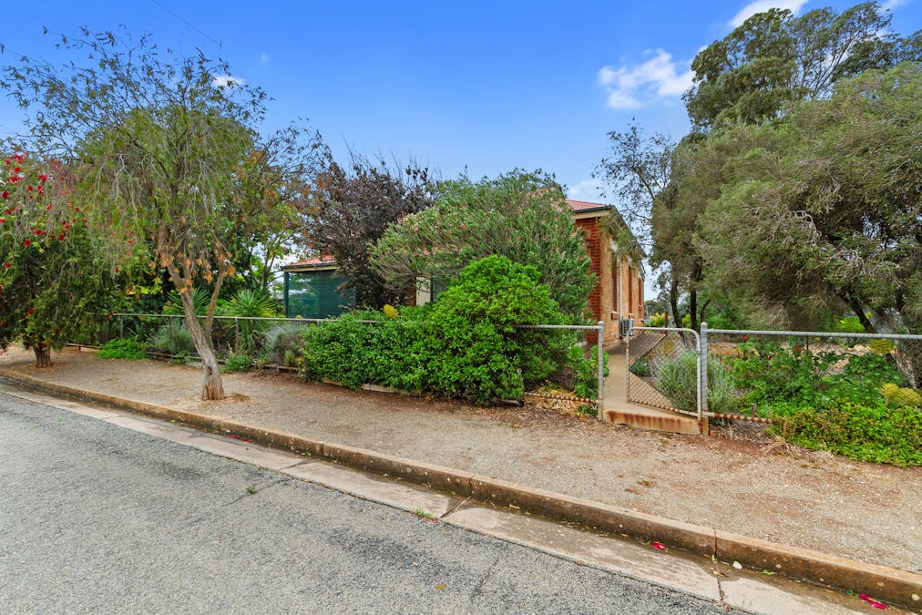 10 Edwin Street, Spalding, SA, 5454 - Image 3