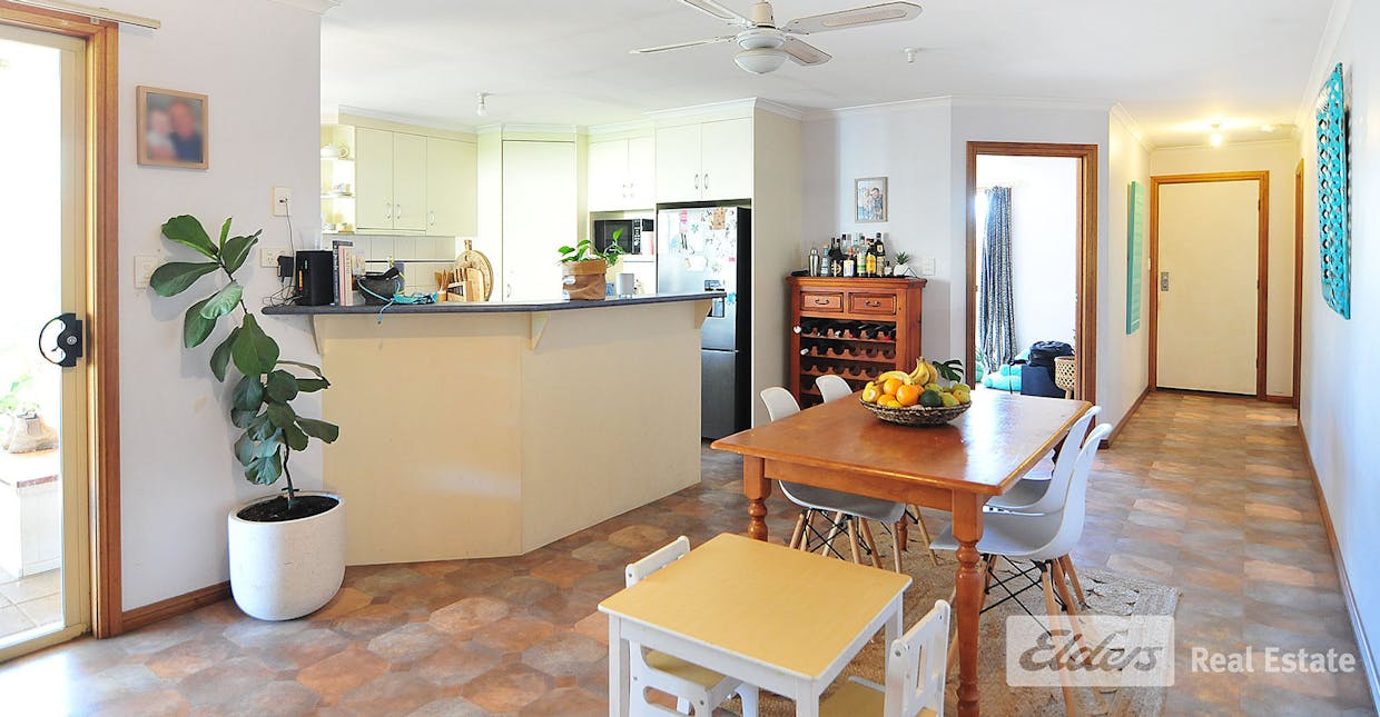 7 Acacia Avenue, Robe, SA, 5276 - Image 2