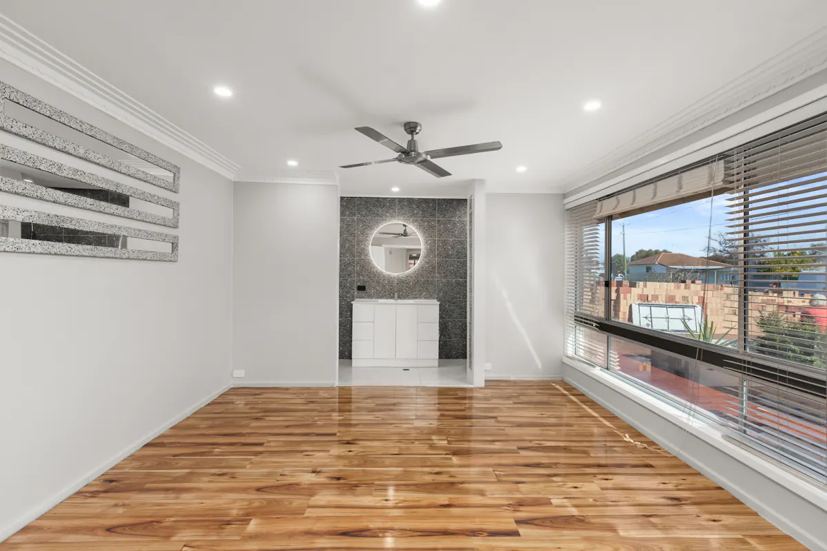 13 Wilkes Street — photo 3 of 28