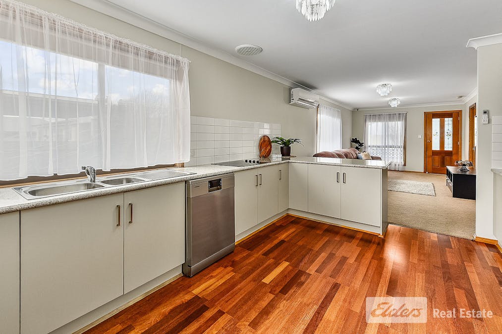 8 Charles Bonney Drive, Robe, SA, 5276 - Image 3