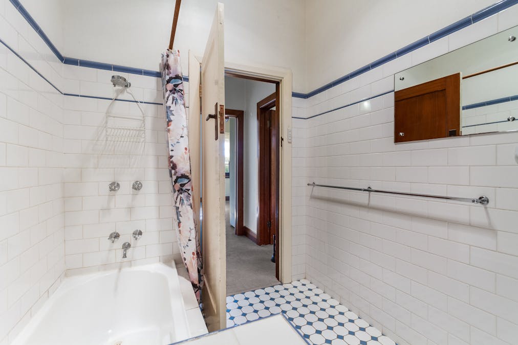 25 King Street, Clare, SA, 5453 - Image 25