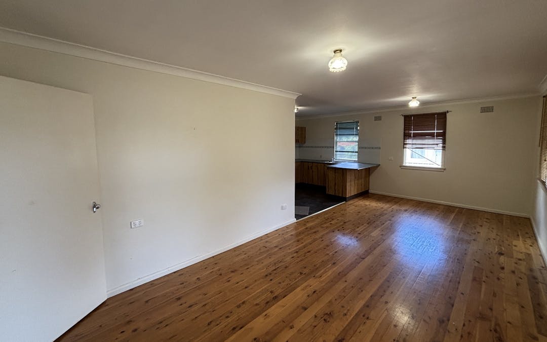32 Gilbert Street, Dubbo, NSW, 2830 - Image 2