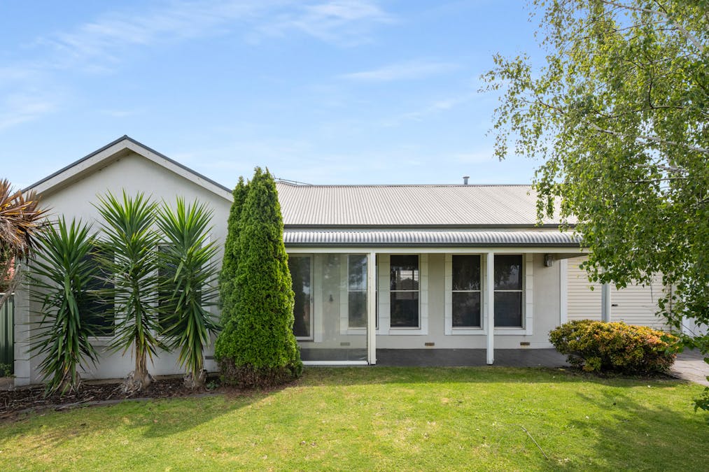 28 Stiles Street, Mount Gambier, SA, 5290 - Image 1