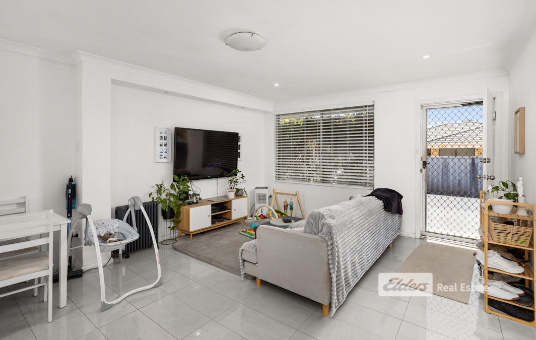 3/7 Hayward Street, Bunbury, WA, 6230 - Image 1