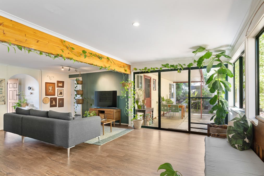 8 Hastings Street, Normanville, SA, 5204 - Image 1