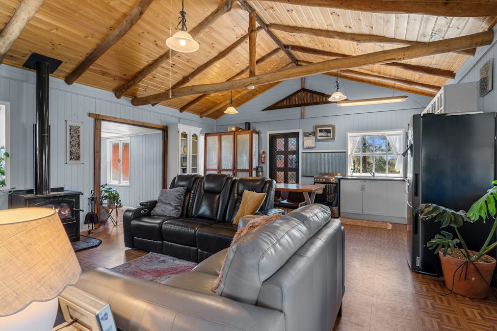 14774 New England Highway, East Greenmount, QLD, 4359 - Image 9