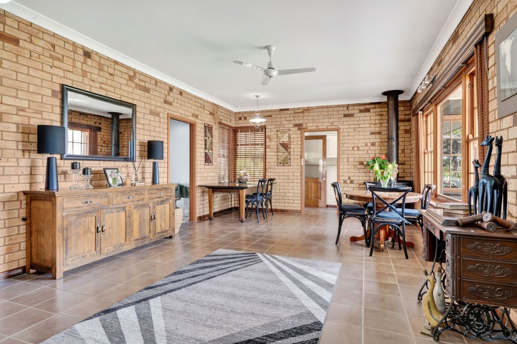 130 Goolwa Street, Renmark, SA, 5341 - Image 4