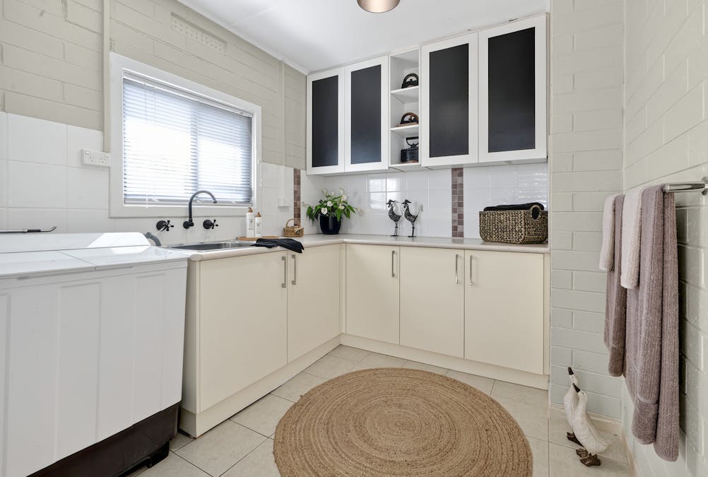 130 Goolwa Street, Renmark, SA, 5341 - Image 10