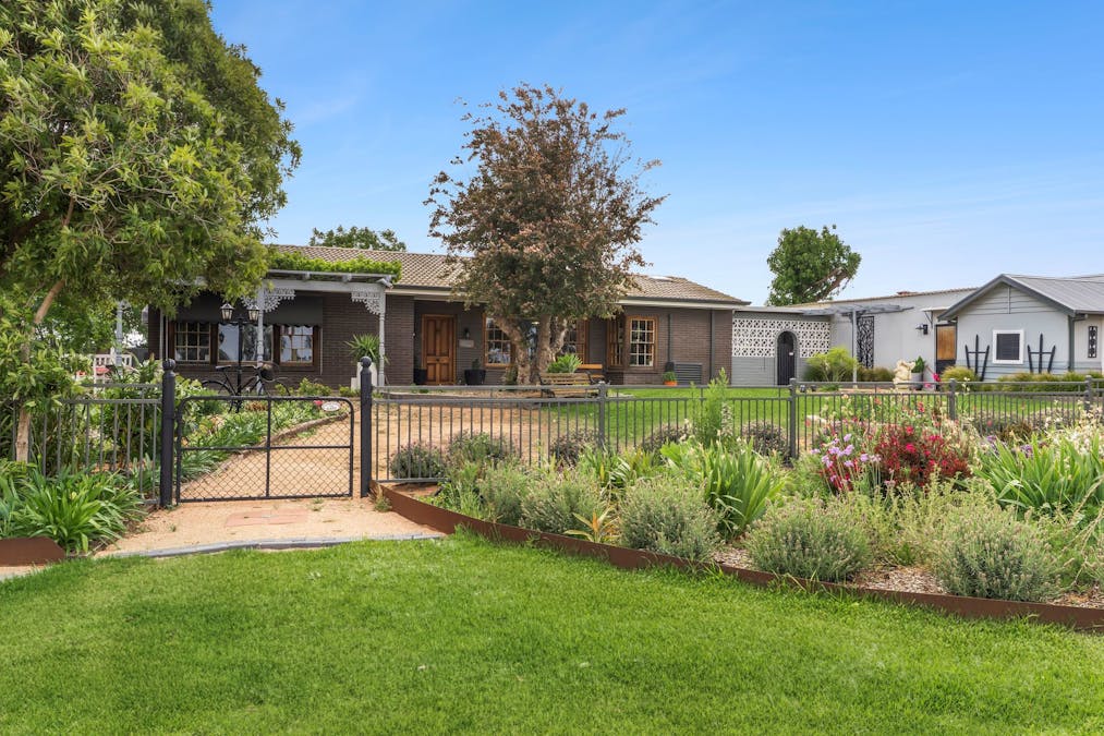 130 Goolwa Street, Renmark, SA, 5341 - Image 1