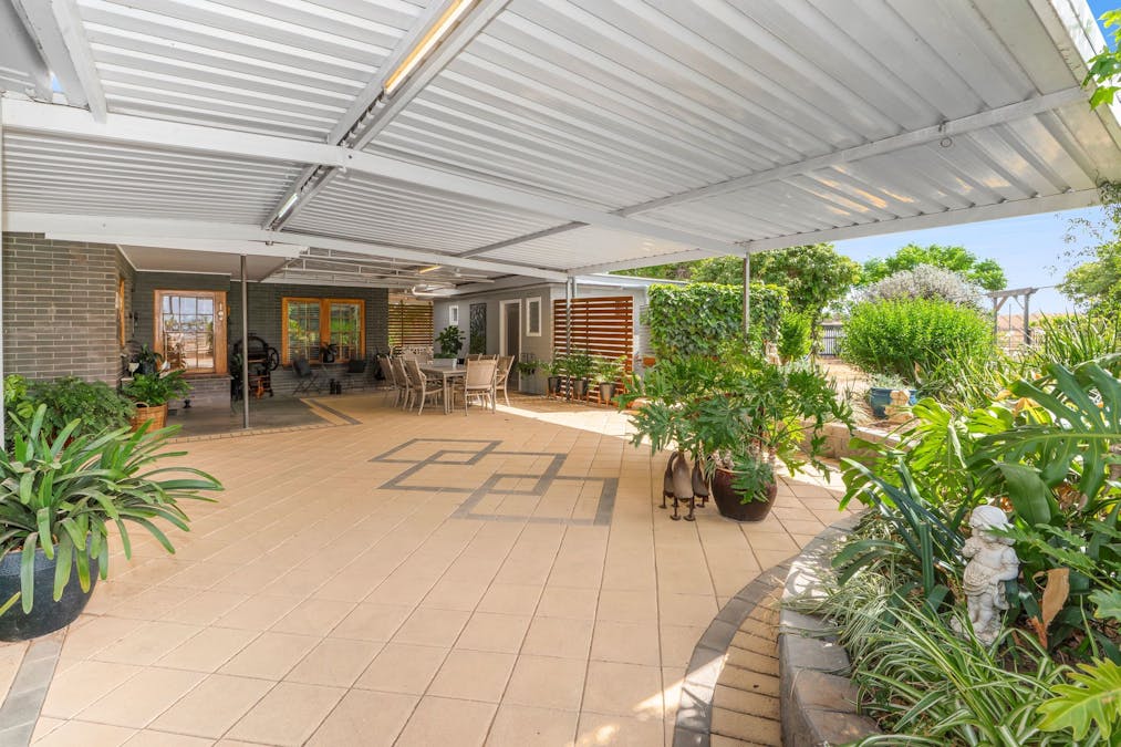 130 Goolwa Street, Renmark, SA, 5341 - Image 8