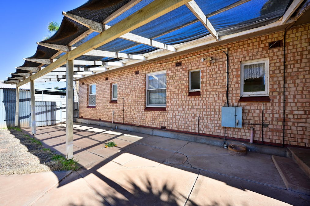 10 McLennan Avenue, Whyalla Norrie, SA, 5608 - Image 16