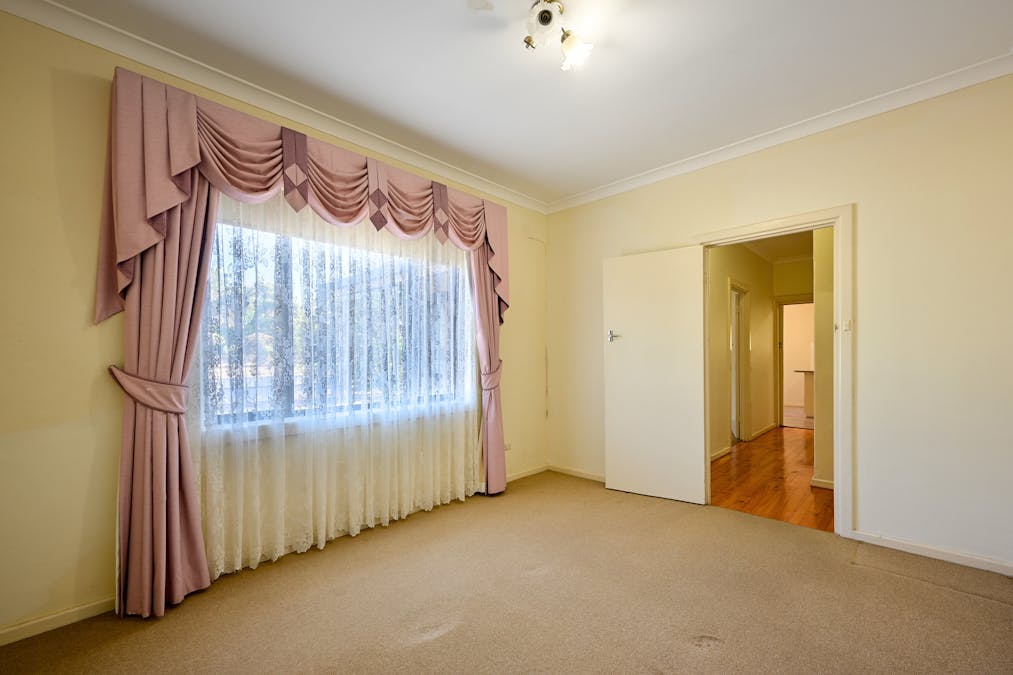 10 McLennan Avenue, Whyalla Norrie, SA, 5608 - Image 9