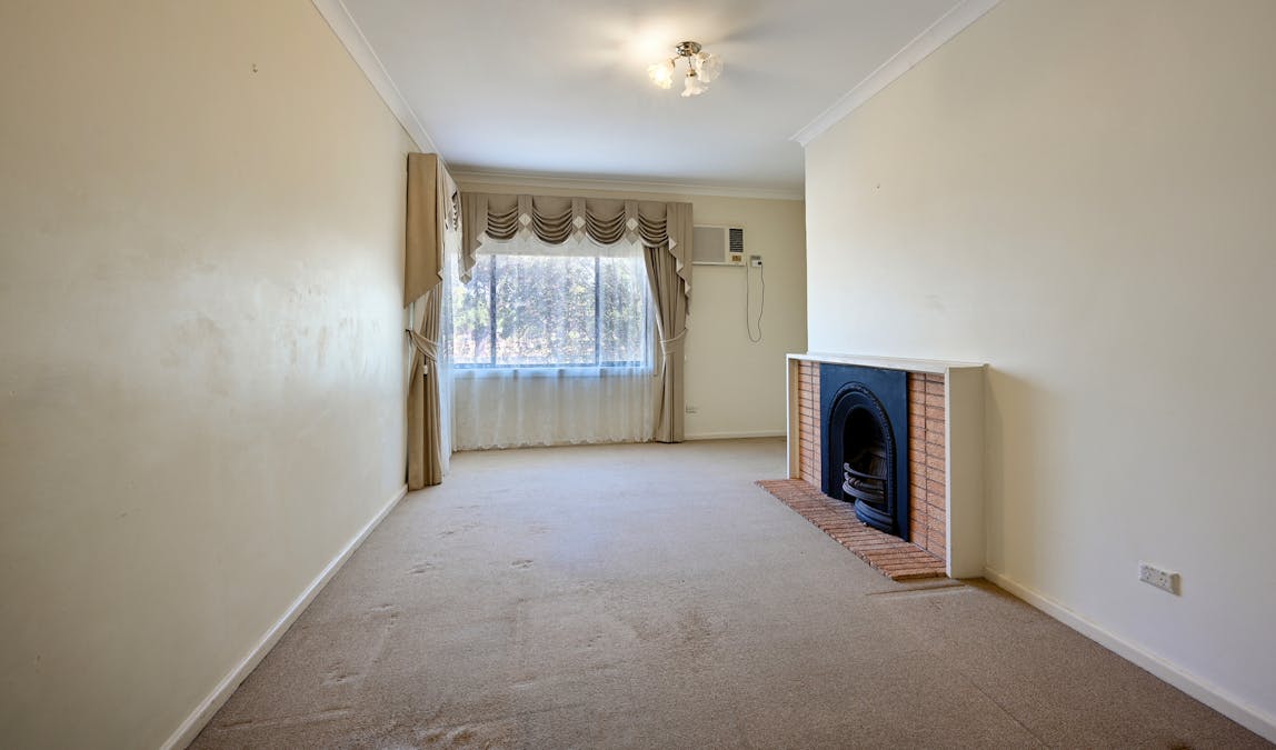 10 McLennan Avenue, Whyalla Norrie, SA, 5608 - Image 4