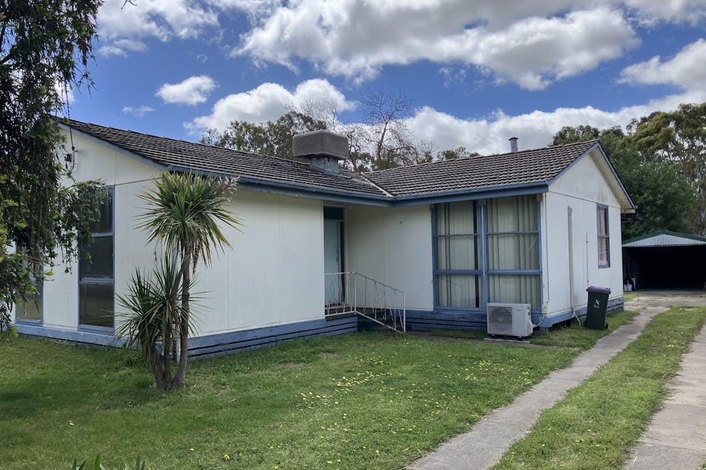 44 Orme Street, Edenhope, VIC, 3318 - Image 2