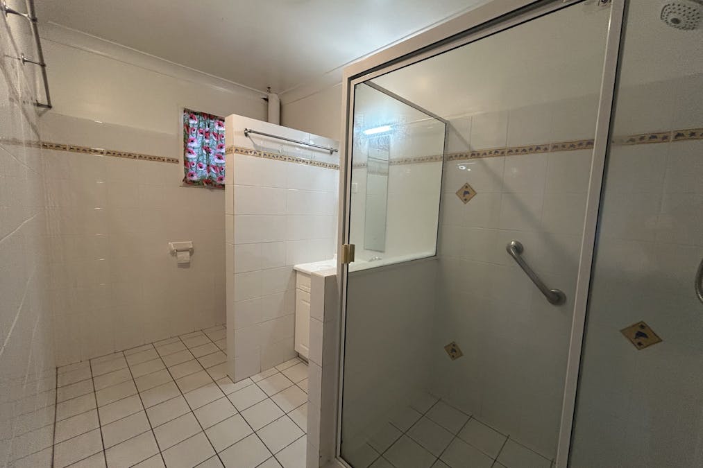 21 Chapman Drive, Clinton, QLD, 4680 - Image 6