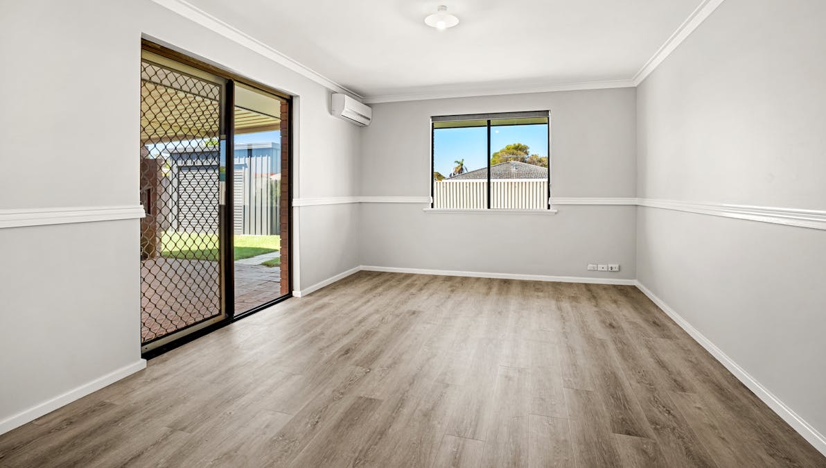 38 Hercules Street, Rockingham, WA, 6168 - Image 11