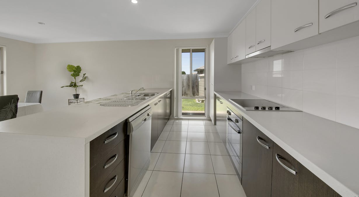 28 Woodward Avenue, Calliope, QLD, 4680 - Image 3