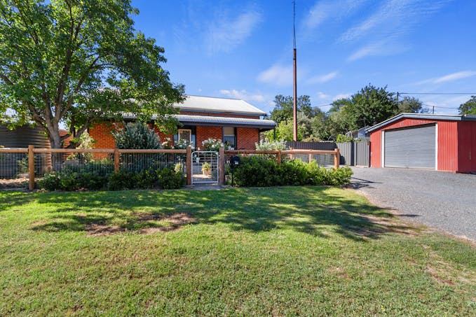 11 Harriett Street, Clare, SA, 5453 - Image 1