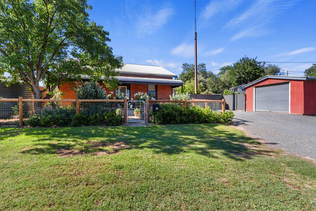 11 Harriett Street, Clare, SA, 5453 - Image 1