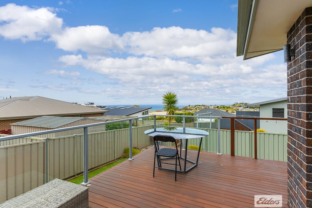 2/7 Lorrie Place, Park Grove, TAS, 7320 - Image 17