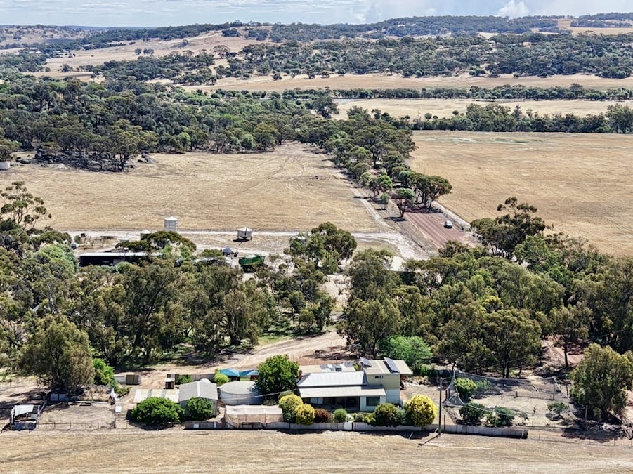 90 Hobbs Road, Dale, WA, 6304 - Image 31