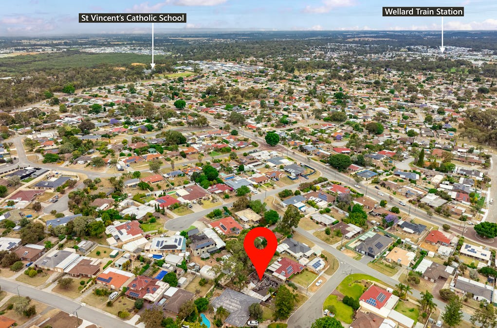 11 Povey Place, Parmelia, WA, 6167 - Image 1