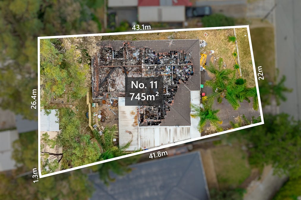 11 Povey Place, Parmelia, WA, 6167 - Image 2