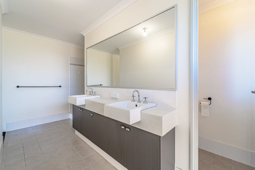 2 Bonnington Way, Baldivis, WA, 6171 - Image 5