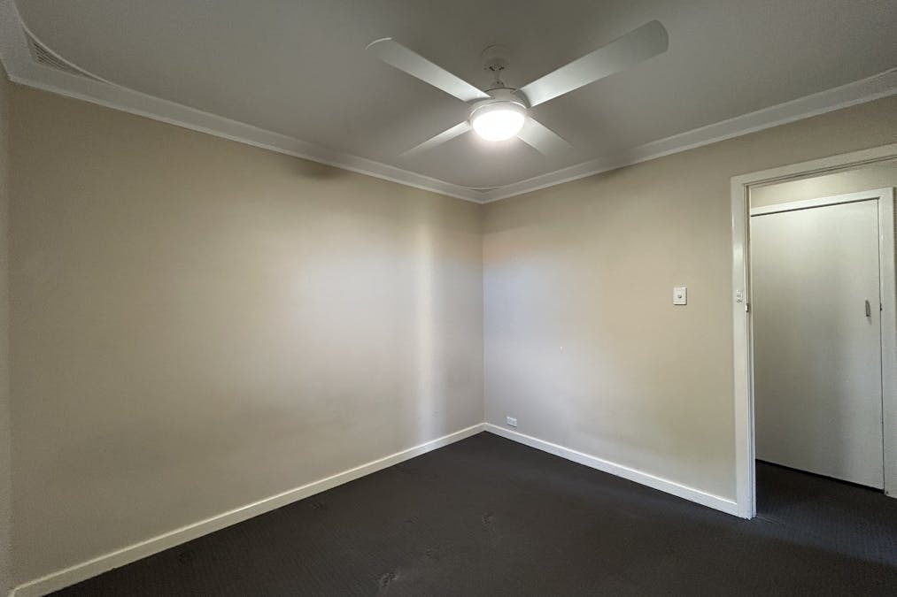 8 Tilley Crescent, East Bunbury, WA, 6230 - Image 7