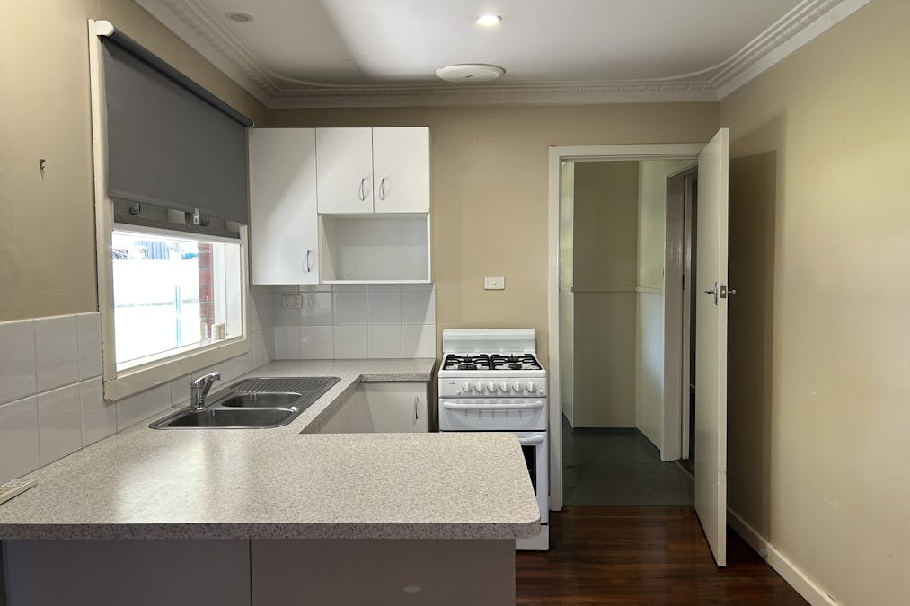 8 Tilley Crescent, East Bunbury, WA, 6230 - Image 4